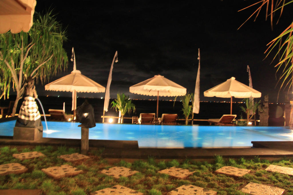 Hotel Twilight Ceningan à Nusa Lembongan Extérieur photo