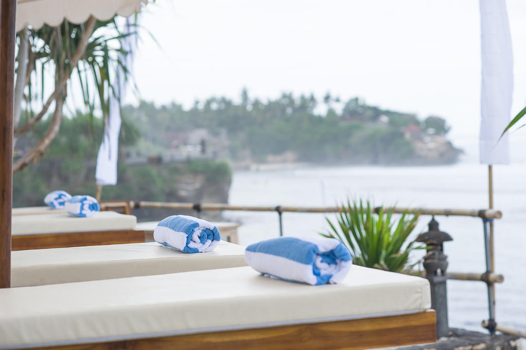 Hotel Twilight Ceningan à Nusa Lembongan Extérieur photo